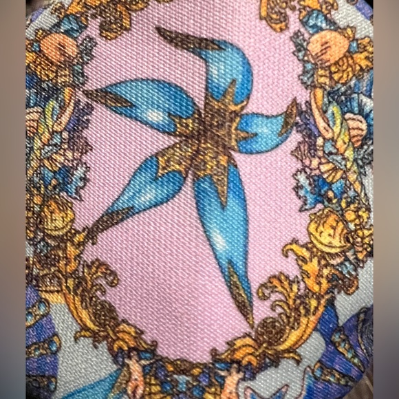 😷 NWT! VERSACE Tresor De La Mer Face Mask - Picture 4 of 9